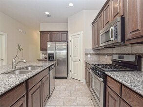 12204 Barras Branch Dr in Austin, TX - Building Photo - Building Photo