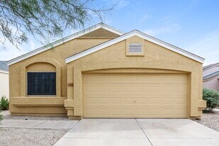17411 N 28th Ave in Phoenix, AZ - Building Photo