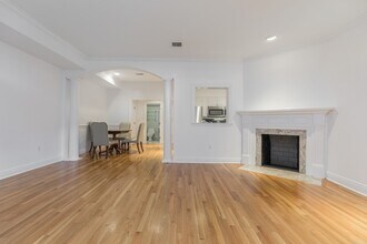 90 Marlborough St, Unit 1 in Boston, MA - Building Photo - Building Photo