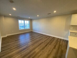 918 Providence Hwy in Dedham, MA - Building Photo - Building Photo