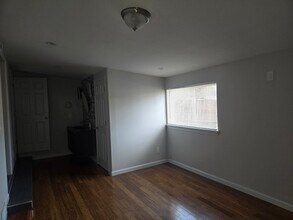 1354 S Shoshone St in Denver, CO - Foto de edificio - Building Photo