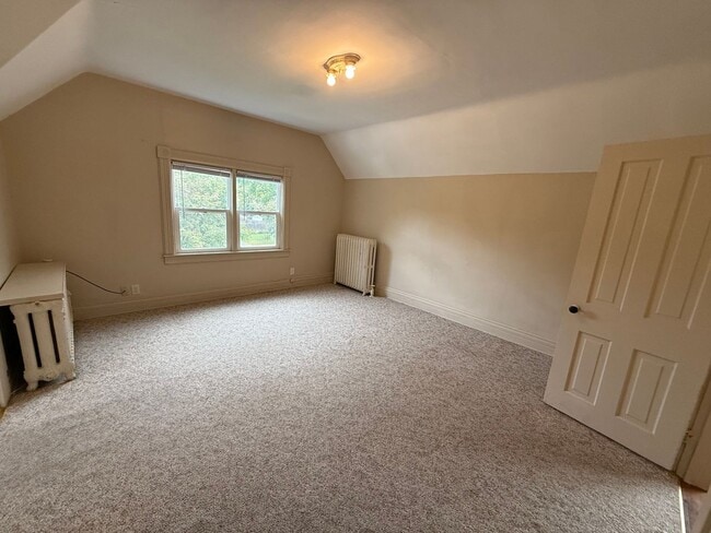 824 W Center St in Rochester, MN - Building Photo - Building Photo