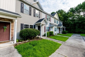 1005 Ornate Dr in Jacksonville, NC - Building Photo - Building Photo