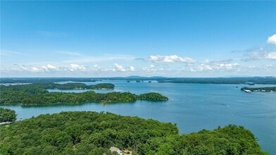 6567 Tahiti Way in Flowery Branch, GA - Foto de edificio - Building Photo