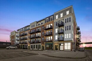 348 River St in Lemont, IL - Building Photo