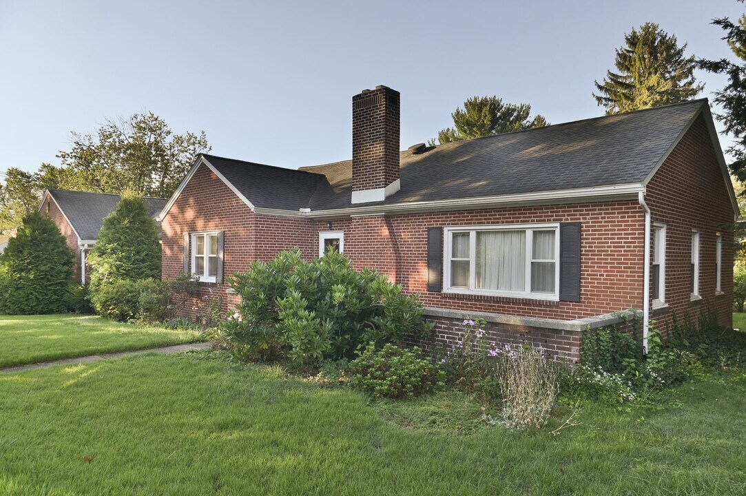 113 Fishburn St in Harrisburg, PA - Building Photo