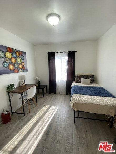 property at 644 W 81st St