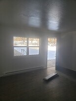 127 Hilltop Cir in Cresco, PA - Building Photo