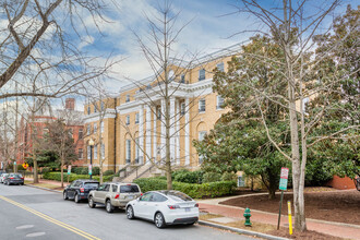 3050 R St NW in Washington, DC - Foto de edificio - Building Photo