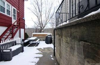 201 Bennett Ave in Yonkers, NY - Building Photo - Building Photo