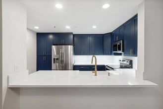 5605 Friars Rd, Unit 270 in San Diego, CA - Building Photo - Building Photo