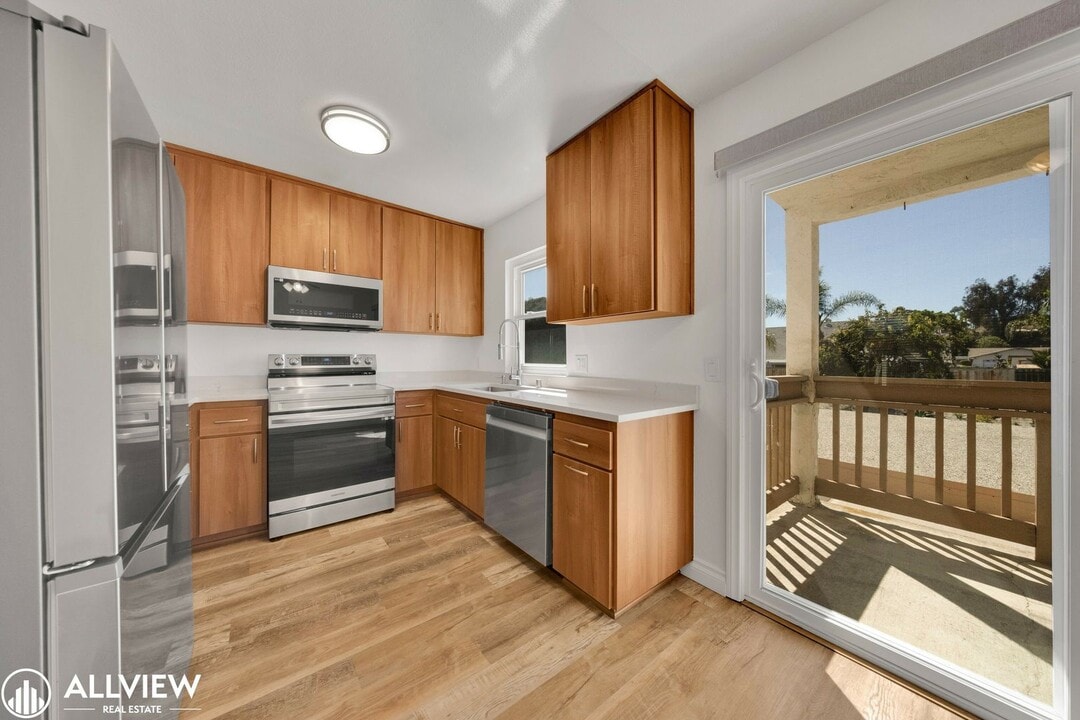 228 Candice Pl in Vista, CA - Building Photo