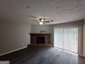 773 Farm Creek Rd NE in Woodstock, GA - Building Photo - Building Photo
