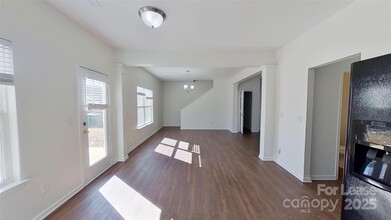 5536 Stowe Derby Dr in Charlotte, NC - Building Photo - Building Photo