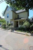 12 A Saginaw Ave in Cambridge, MA - Building Photo