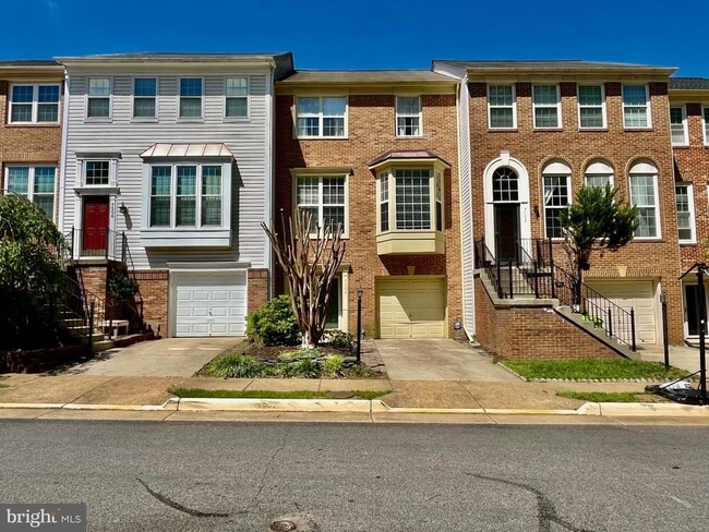 7504 Lamoyne Ct in Alexandria, VA - Building Photo - Building Photo