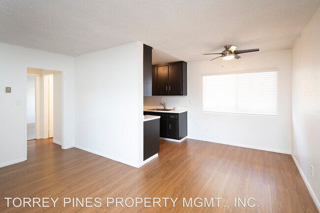 2228 Felspar St in San Diego, CA - Building Photo - Building Photo