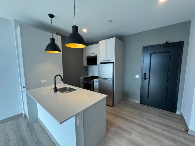 property at 2131 N Elston Ave