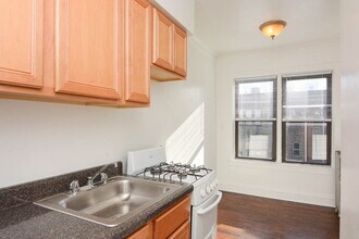 4646 N Paulina St in Chicago, IL - Foto de edificio - Building Photo