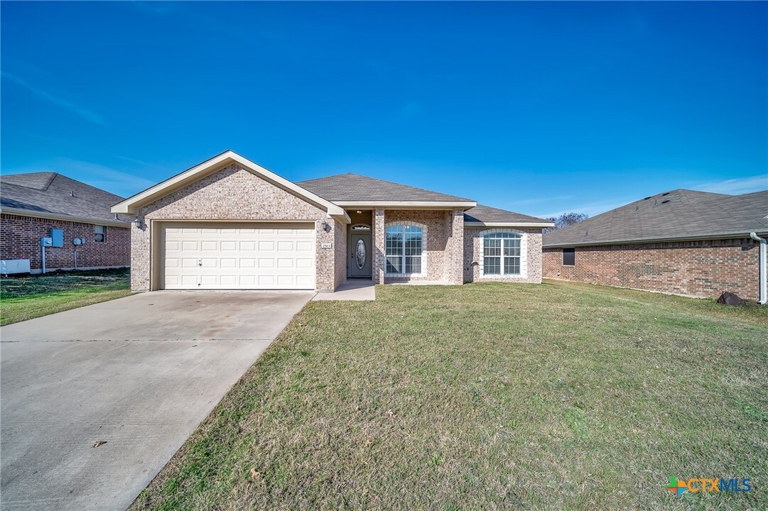 2513 Vernice Dr in Copperas Cove, TX - Building Photo