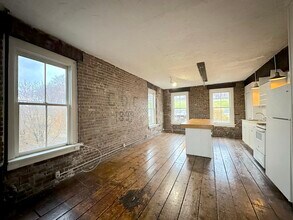 12 Front St, Unit 1 in Newburgh, NY - Building Photo - Building Photo