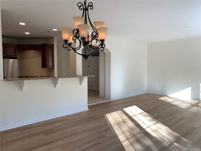 24 Nicole Ct in Copiague, NY - Building Photo - Building Photo