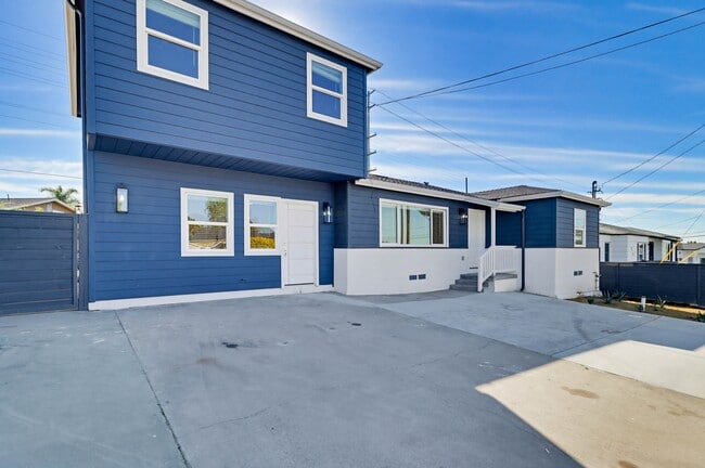 property at 4627 Wendell St