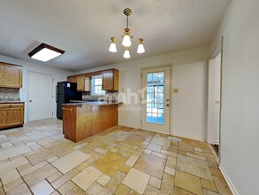 523 Bushwood Dr in Knoxville, TN - Building Photo - Building Photo