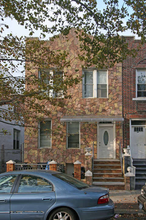 402 E 96th St in Brooklyn, NY - Building Photo