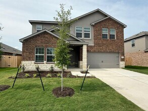 519 Vantage Dr in Hutto, TX - Foto de edificio - Building Photo