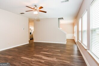322 Crescent Woode Dr in Dallas, GA - Building Photo - Building Photo