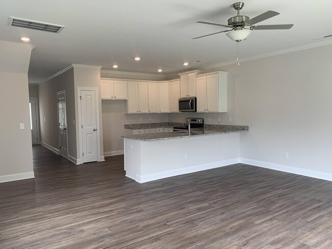 property at 6927 Eddy Point Ln