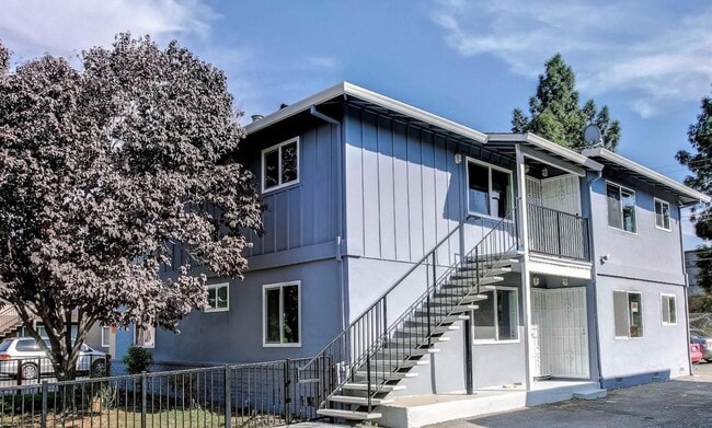 832 Jeanne Ave, Unit 1 in San Jose, CA - Foto de edificio - Building Photo