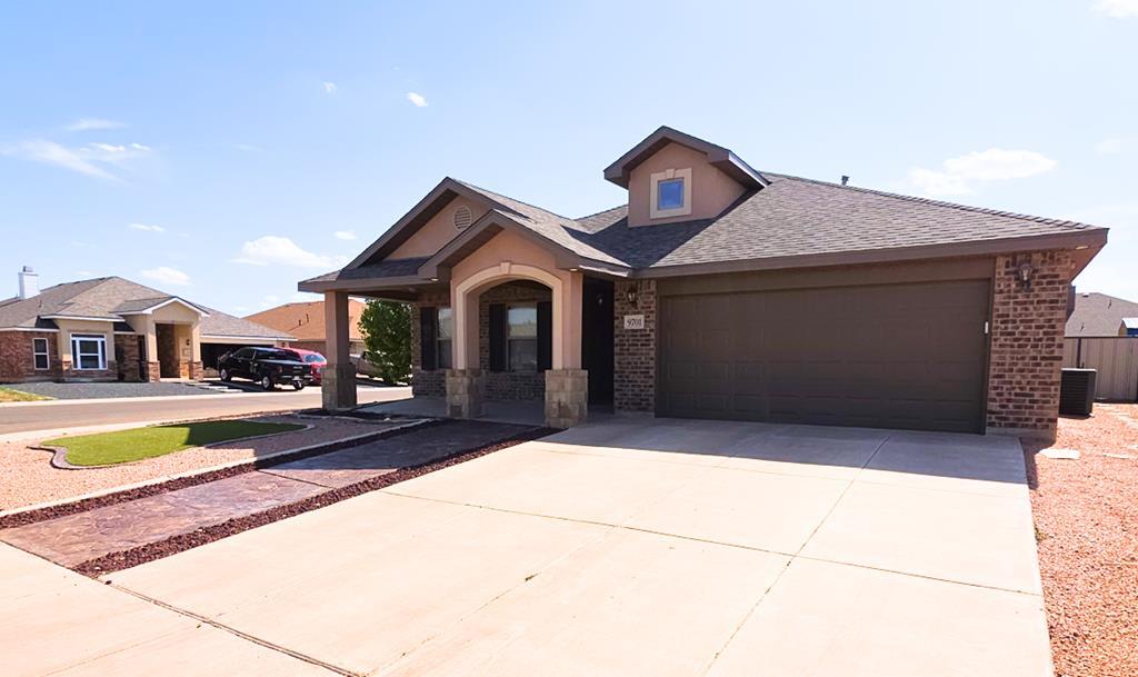 9701 Desert Ave in Odessa, TX - Building Photo
