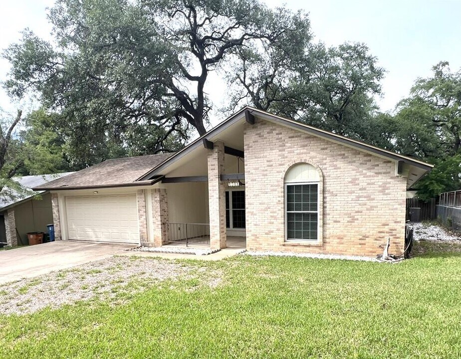 2514 Redleaf Ln in Austin, TX - Building Photo