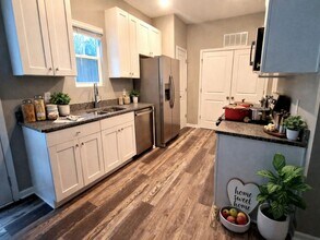 3015 E Ridge Rd in Salisbury, NC - Building Photo - Building Photo