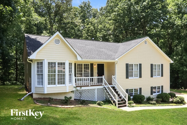 property at 581 Stratford Dr