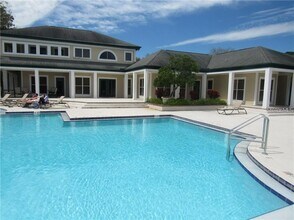4107 Chatham Oak Ct in Tampa, FL - Building Photo - Building Photo