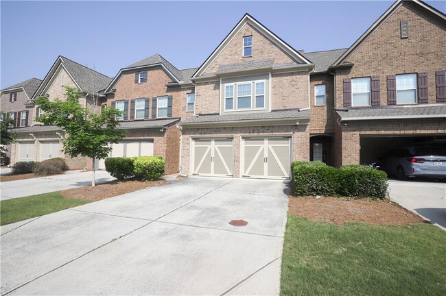 5820 Shiloh Woods Dr in Cumming, GA - Foto de edificio - Building Photo