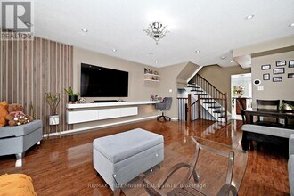 21 Hesketh Rd in Ajax, ON - Building Photo - Building Photo