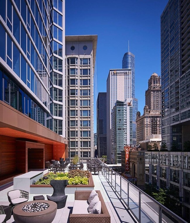 Marquee at Block 37 in Chicago, IL - Foto de edificio - Building Photo