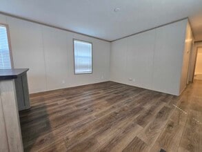 52705 Van Buren Dr in Chesterfield, MI - Building Photo - Building Photo