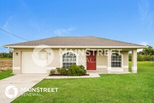 3016 25th St W in Lehigh Acres, FL - Building Photo
