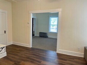 117 Laurel St in Fitchburg, MA - Building Photo - Building Photo