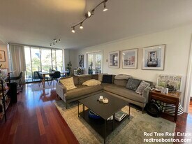 70 Park St, Unit 65 in Brookline, MA - Building Photo