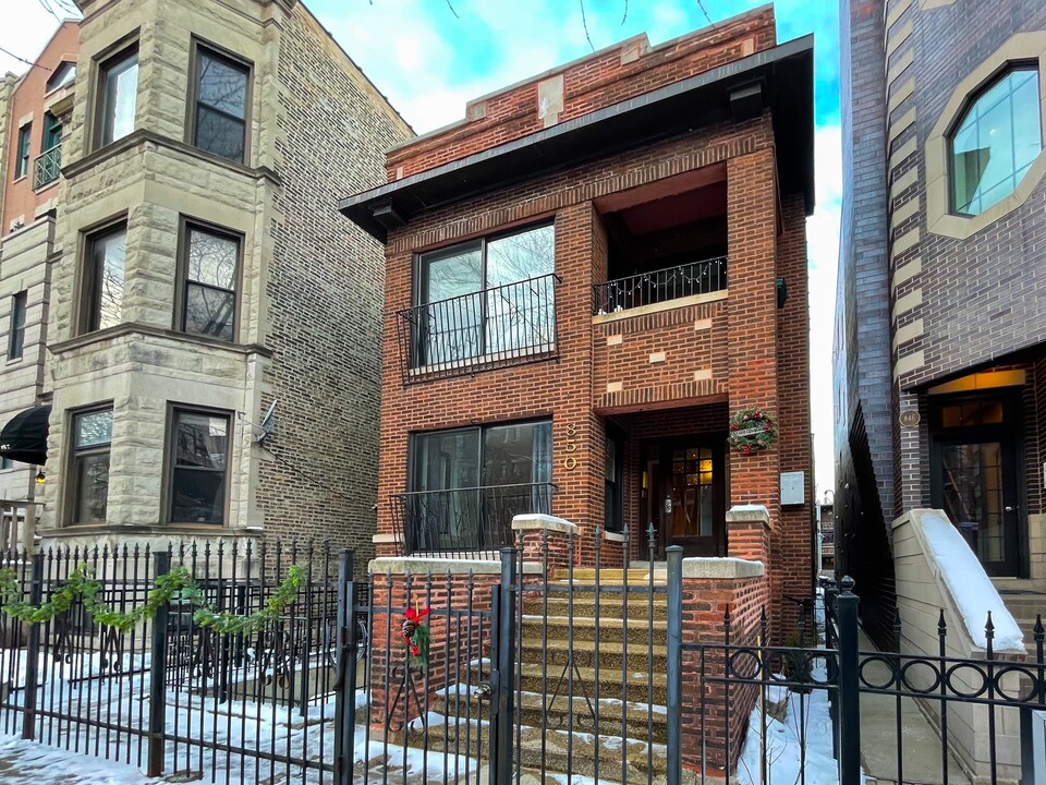 850 W Buckingham Pl in Chicago, IL - Foto de edificio