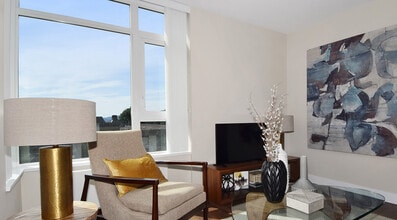 Bridgewater in North Vancouver, BC - Building Photo - Building Photo