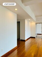 305 E 63rd St in New York, NY - Building Photo - Building Photo