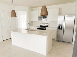 1889 Summer Serenity Dr in Kissimmee, FL - Building Photo - Building Photo