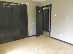 527 Flormann St-Unit -#1 in Rapid City, SD - Building Photo - Building Photo